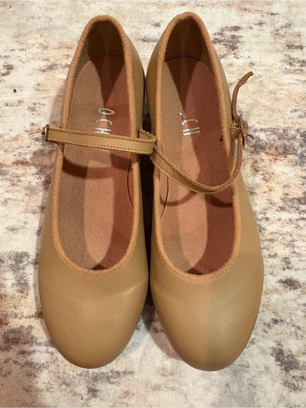 Bloch Tan tap shoes with Strap